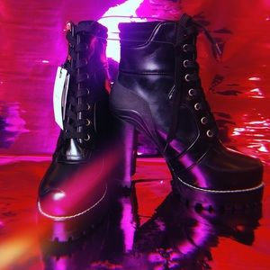 ZARA PLATFORM BOOTS NWT